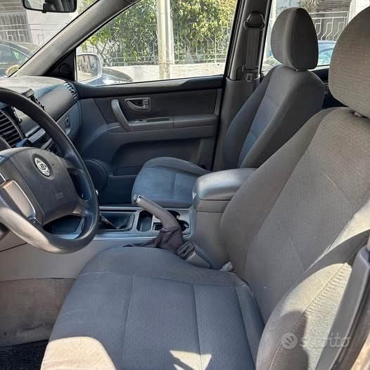 Usata Kia Sorento 140 CV (102 kW) 2005 Grigio SUV