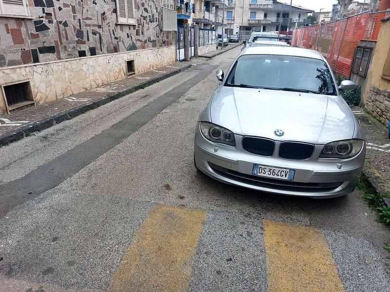 Usata BMW 118 143 CV (105 kW) 2008 Utilitaria