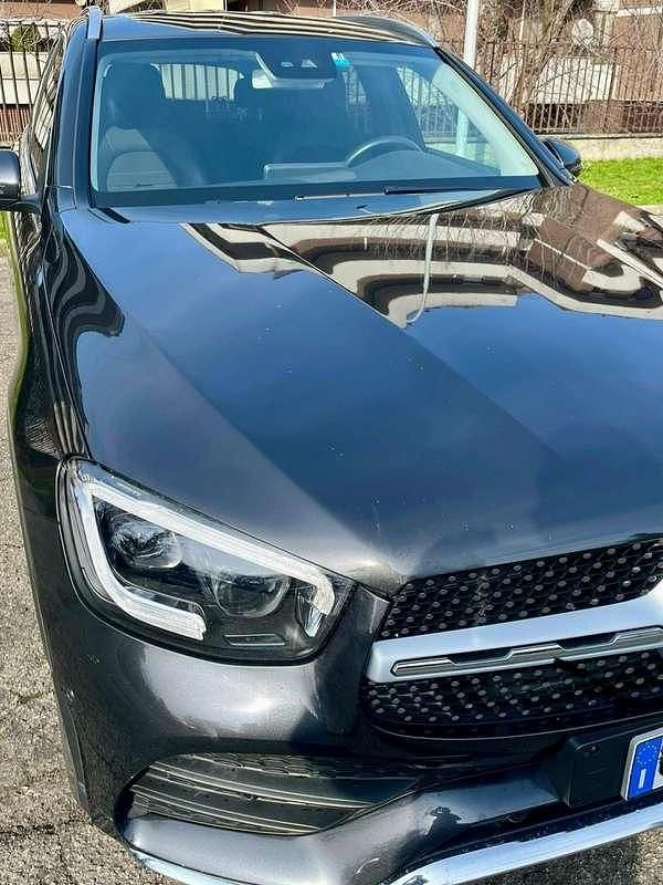 Usata Mercedes GLC200 197 CV (144 kW) 2020 Nero SUV