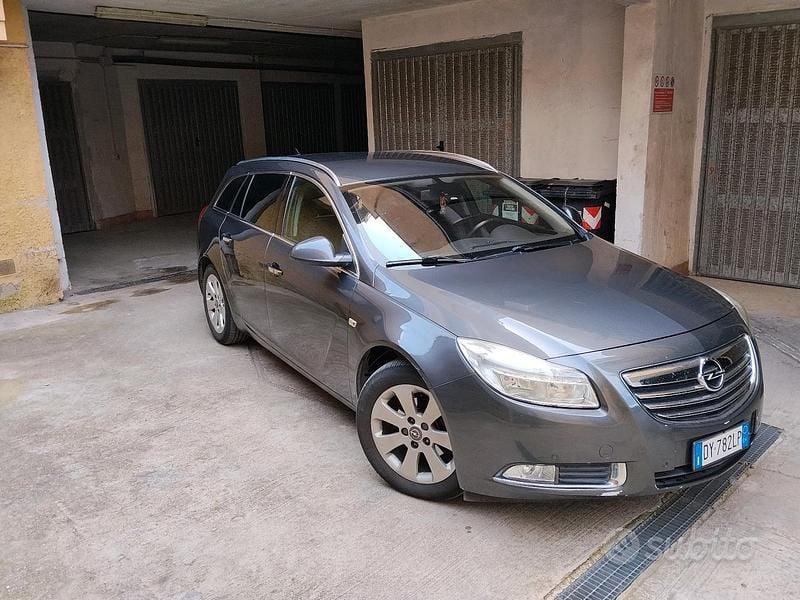 Usata Opel Insignia 2009 Grigio Station wagon