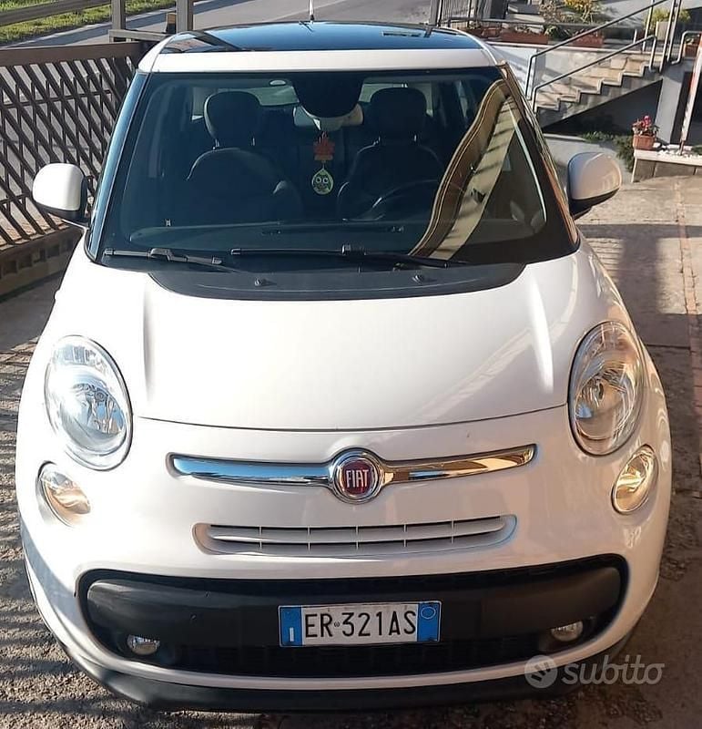 Usata Fiat 500L Living 95 CV (69 kW) 2013 Bianco Monovolume