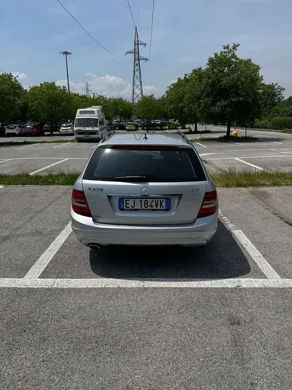 Usata Mercedes C220 Avantgarde 170 CV (125 kW) 2011 Argento Station wagon