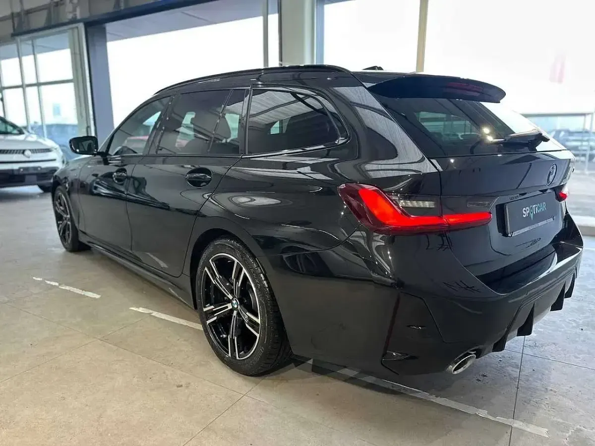 Usata BMW 318 M Sport 150 CV (110 kW) 2025 Nero Station wagon