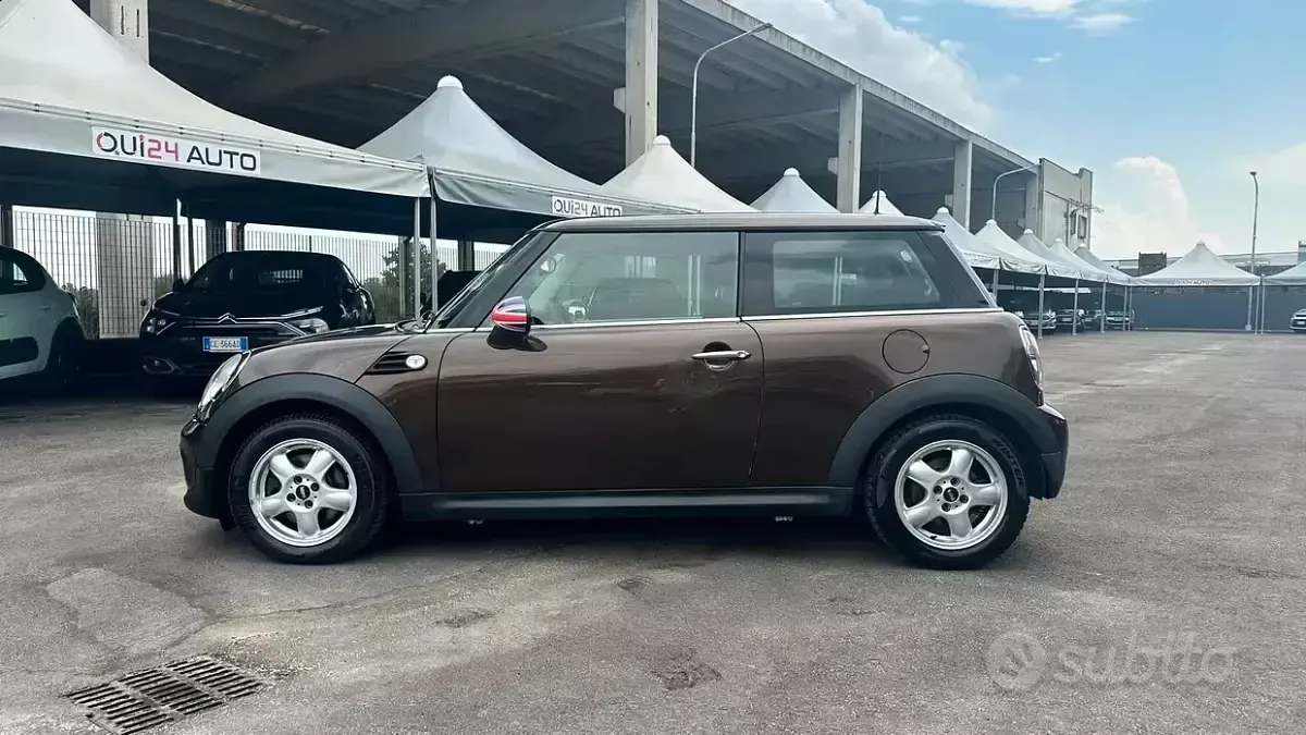 Usata Mini One D 90 CV (66 kW) 2012 Marrone Utilitaria
