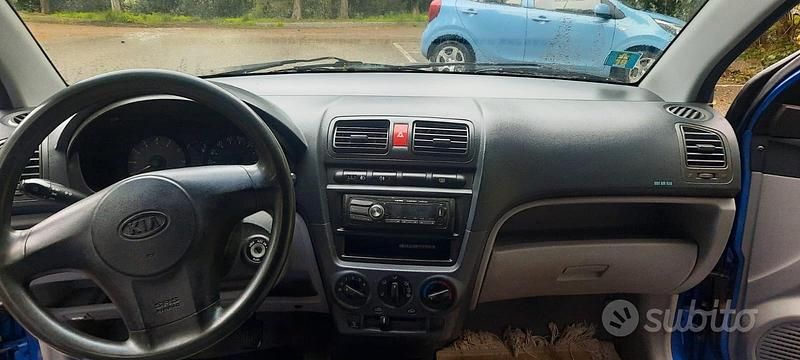 Usata Kia Picanto 2004 Utilitaria