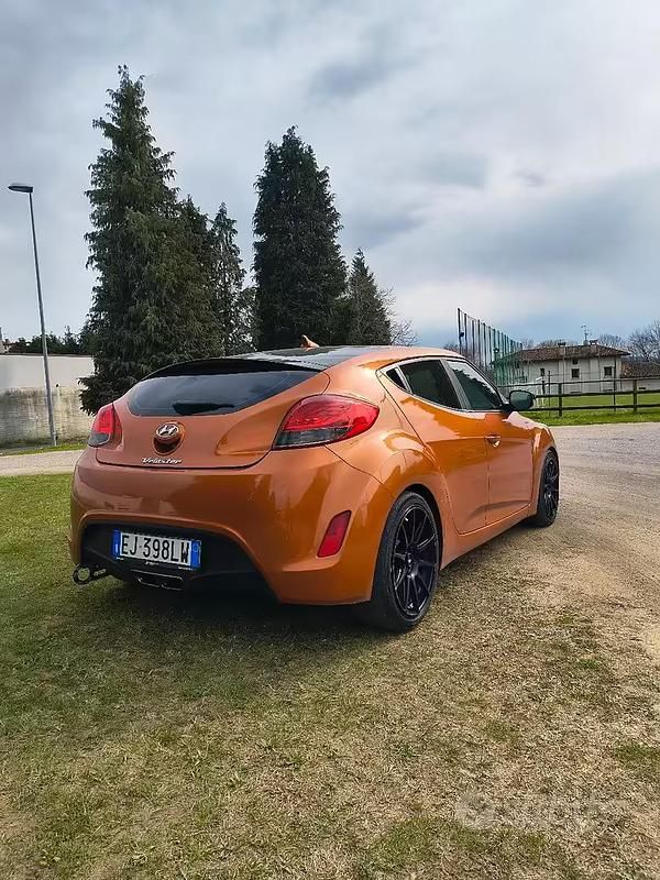 Usata Hyundai Veloster Sport 140 CV (102 kW) 2011 Utilitaria