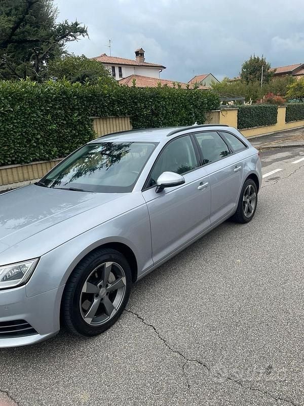 Usata Audi A4 218 CV (160 kW) 2017 Argento Station wagon