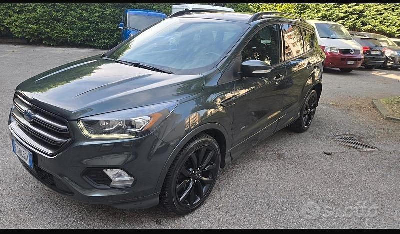 Usata Ford Kuga ST-Line 180 CV (132 kW) 2017 SUV