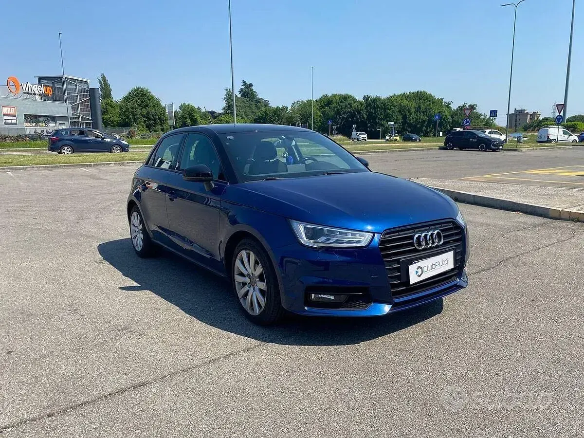 Usata Audi A1 Comfort 90 CV (66 kW) 2016 Blu Utilitaria