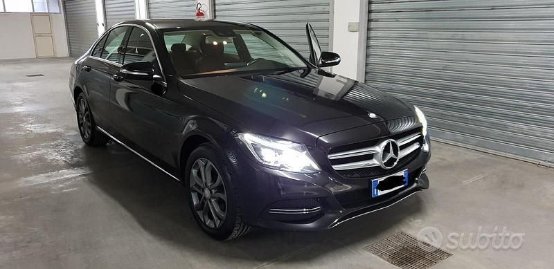 Usata Mercedes C220 170 CV (125 kW) 2016 Nero Berlina