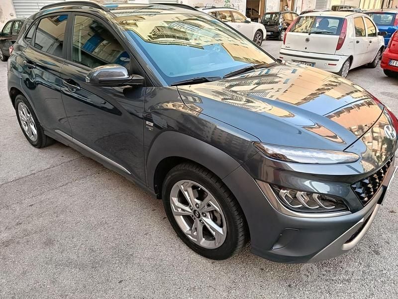 Usata Hyundai Kona 120 CV (88 kW) 2022 Grigio SUV