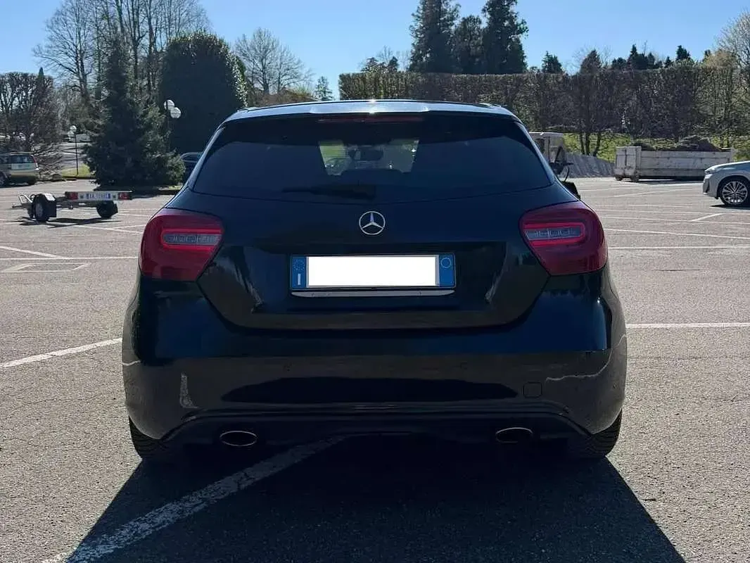 Usata Mercedes 200 156 CV (114 kW) 2014 Nero Berlina