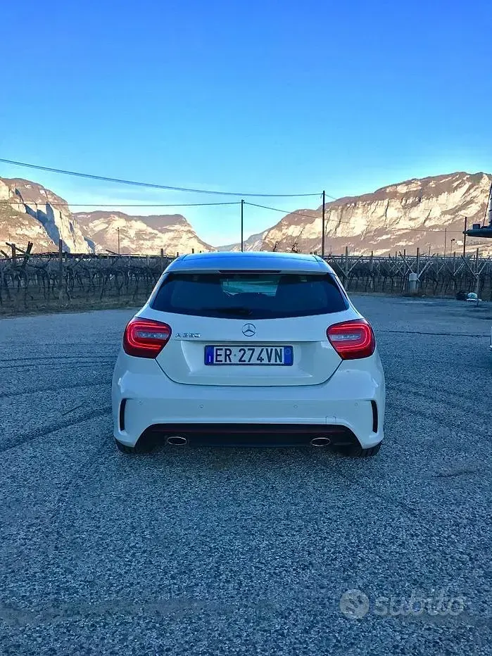 Usata Mercedes A250 211 CV (155 kW) 2013 Bianco Berlina