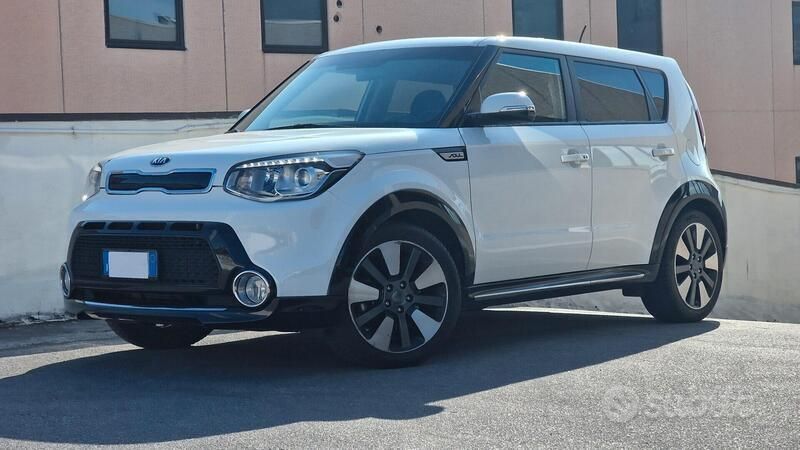 Bianco Usata 2015 Kia Soul SUV | 11.700 € (Cara) - Immagine 1/4