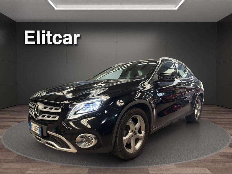 Nero Usata 2018 Mercedes GLA180 SUV | 19.900 € (Buon prezzo) - Immagine 1/4