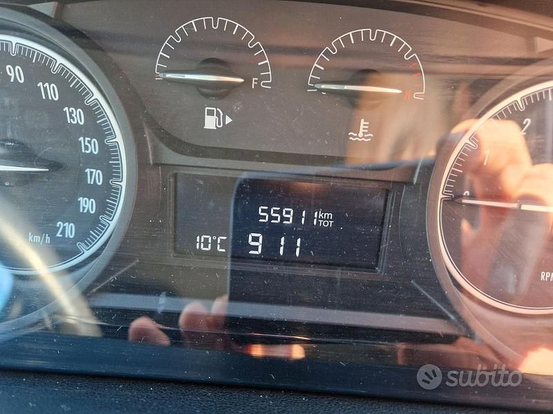 Usata Lancia Ypsilon Platinum 69 CV (50 kW) 2020 Grigio Utilitaria