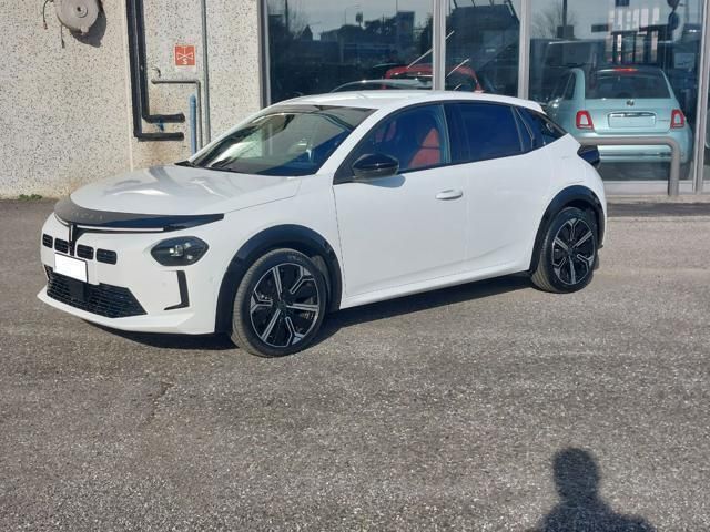 Nuova Lancia Ypsilon 101 CV (74 kW) 2025 Bianco Utilitaria