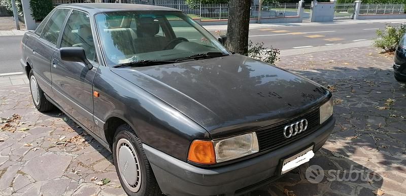 Usata Audi 80 87 CV (63 kW) 1990 Nero Berlina