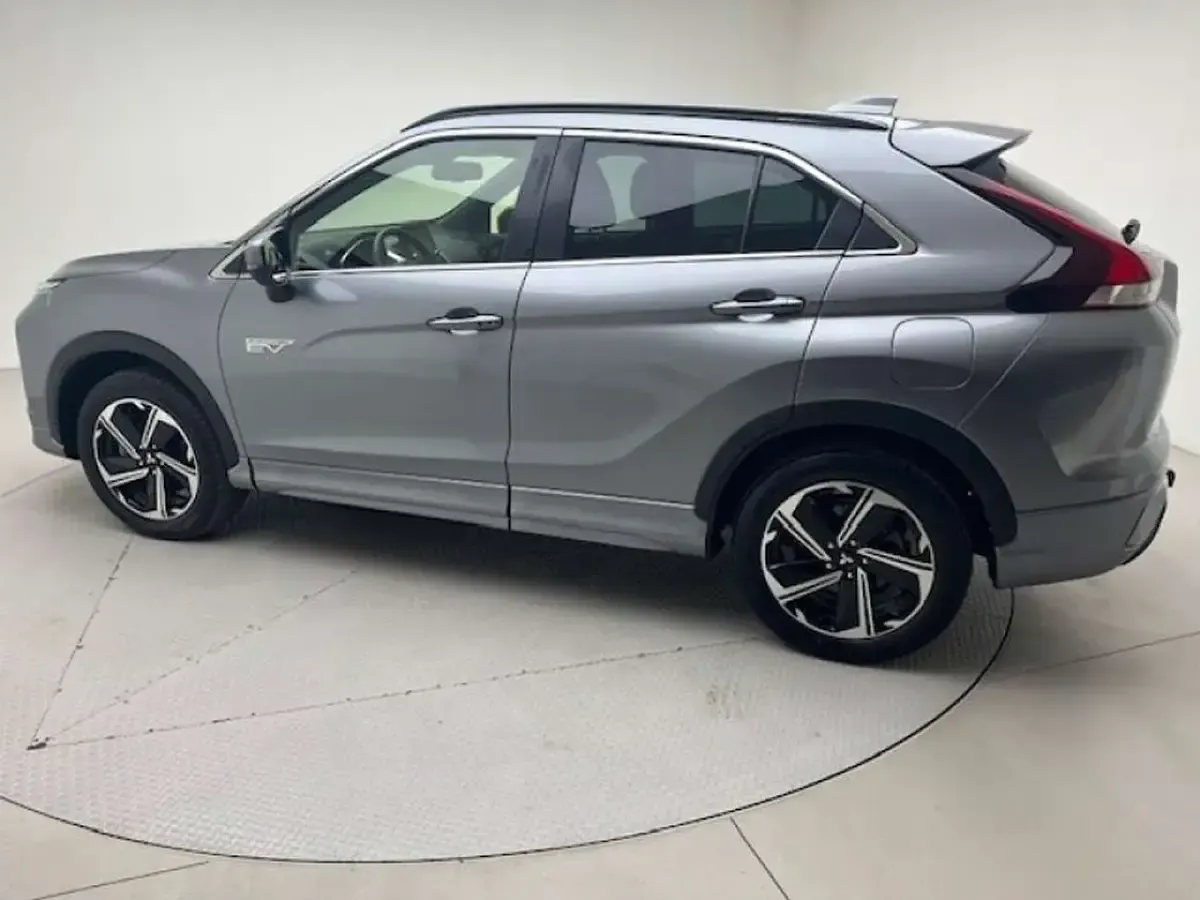 Usata Mitsubishi Eclipse Cross Select 178 CV (130 kW) 2024 Grigio SUV