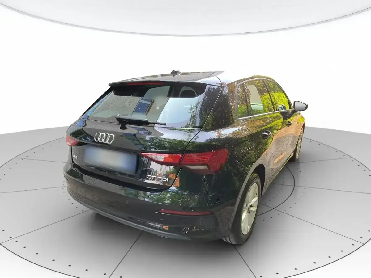 Usata Audi A3 Business 116 CV (85 kW) 2022 Nero Berlina