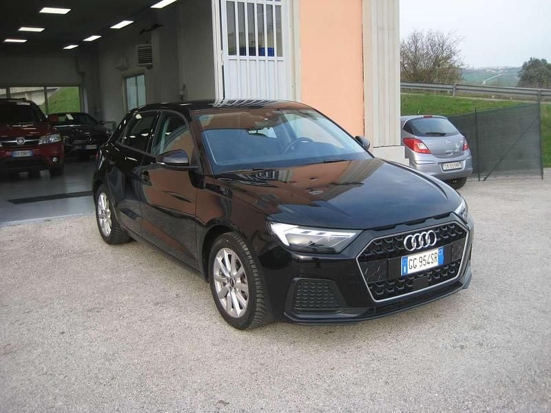 Usata Audi A1 Sportback Ambiente 95 CV (69 kW) 2021 Nero Utilitaria
