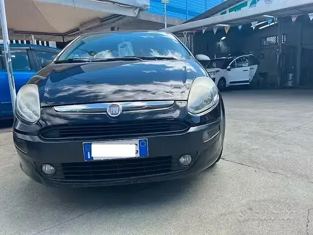 Usata Fiat Punto Evo 75 CV (55 kW) 2011 Nero Utilitaria