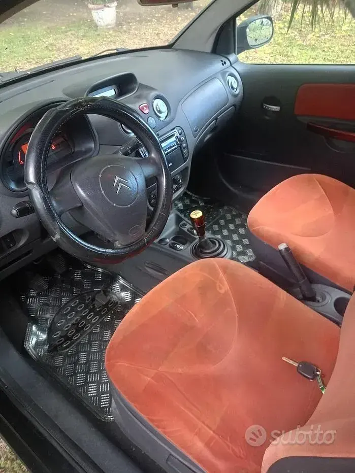 Usata Citroën C2 68 CV (50 kW) 2004 Nero Utilitaria
