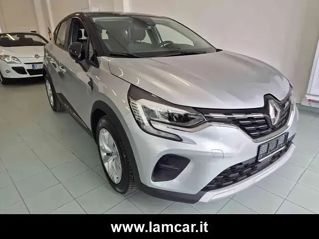 Usata Renault Captur Zen 95 CV (69 kW) 2021 Argento metallizzato SUV