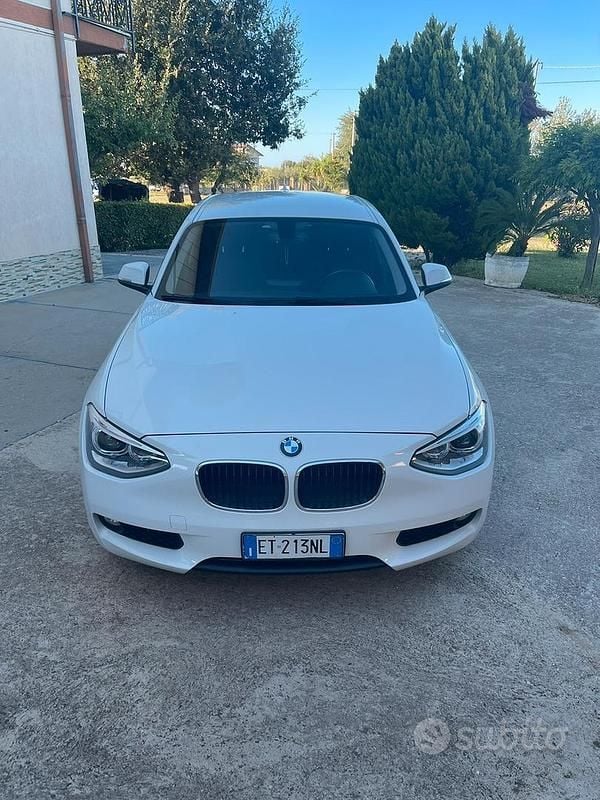 Bianco Usata 2013 BMW 116 Efficient Dynamics Due volumi | 7500 € (Buon prezzo) - Immagine 1/4