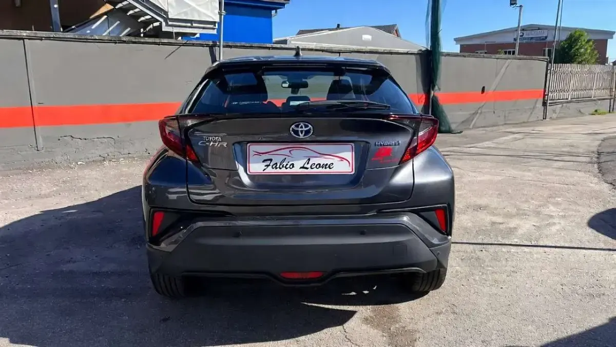 Usata Toyota C-HR+ Trend 98 CV (72 kW) 2023 Grigio SUV