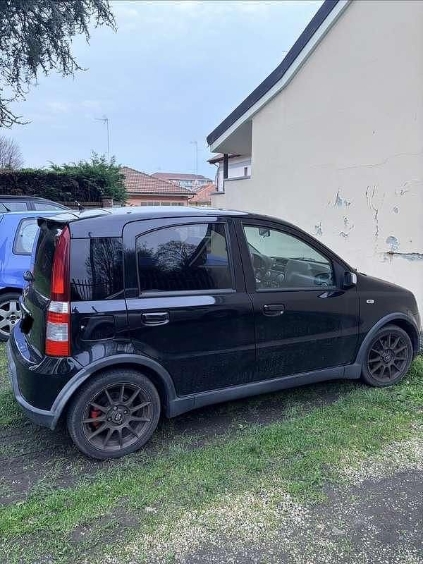 Usata Fiat Panda 101 CV (74 kW) 2007 Utilitaria