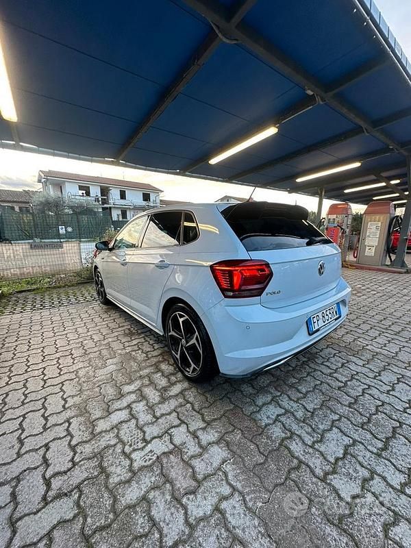 Usata VW Polo R-line 95 CV (69 kW) 2018 Bianco Utilitaria