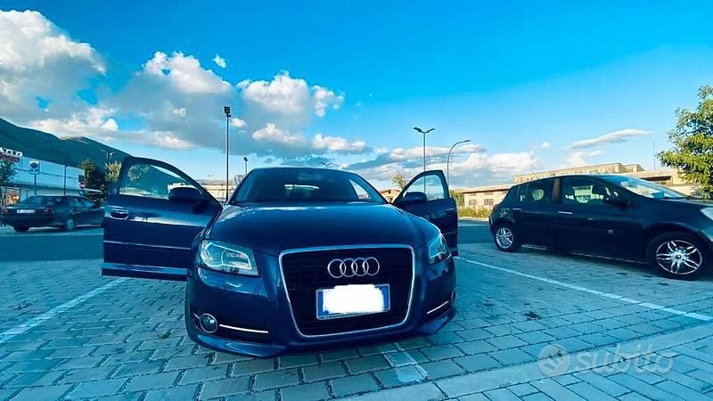 Usata Audi A3 140 CV (102 kW) 2013 Blu Berlina