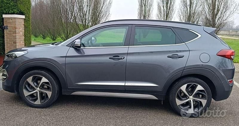 Usata Hyundai Tucson Edition 116 CV (85 kW) 2018 Grigio SUV
