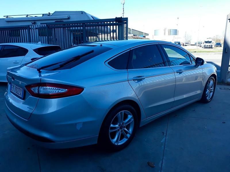 Usata Ford Mondeo Titanium 160 CV (117 kW) 2015 Argento Berlina