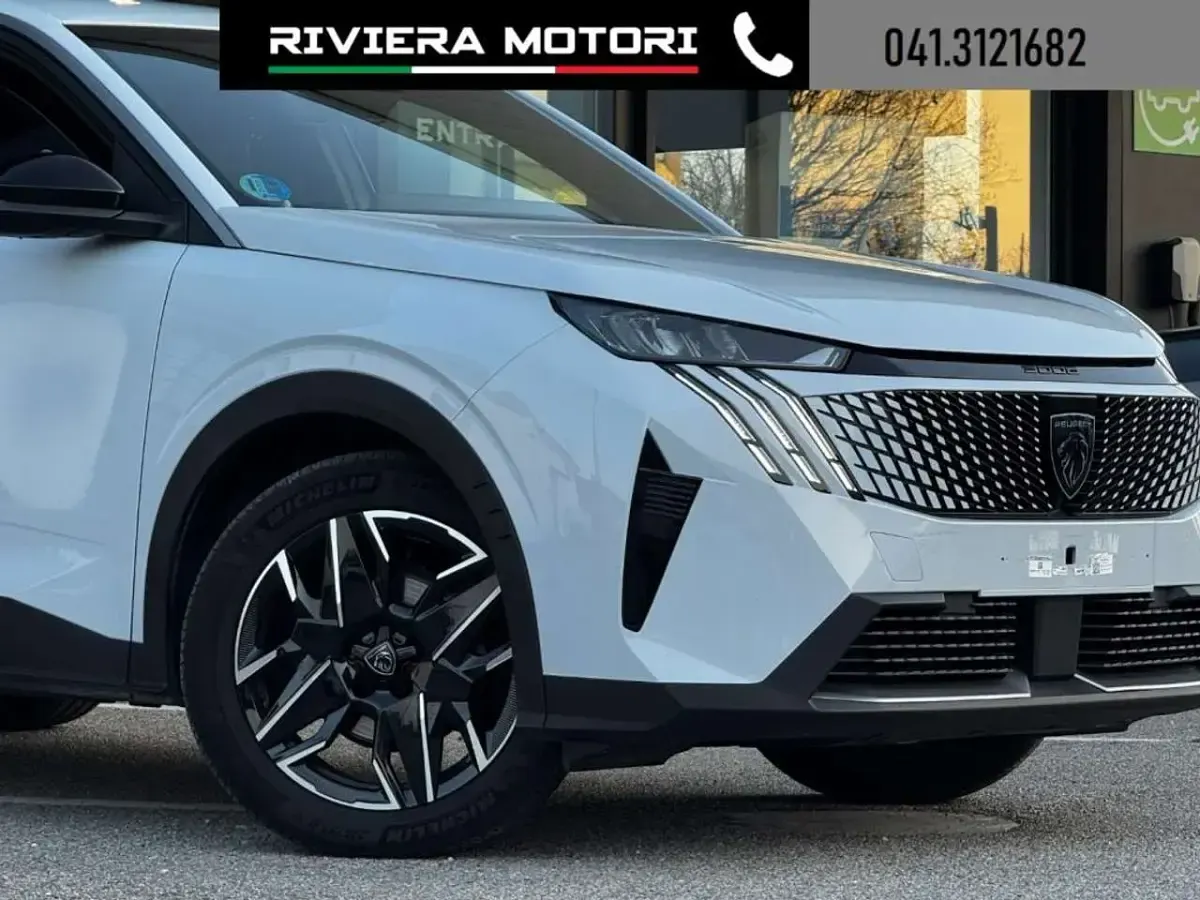 Usata Peugeot 3008 Allure 145 CV (106 kW) 2025 Bianco SUV