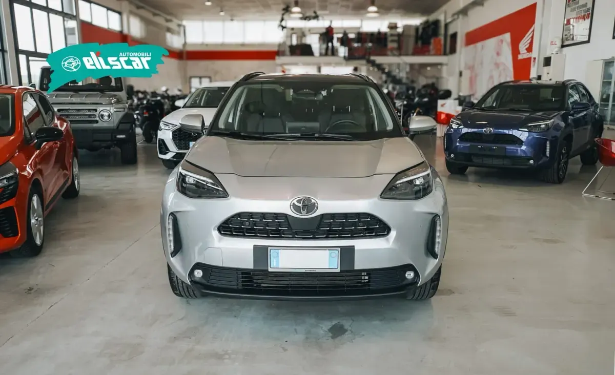 Usata Toyota Yaris Lounge 92 CV (67 kW) 2024 Utilitaria