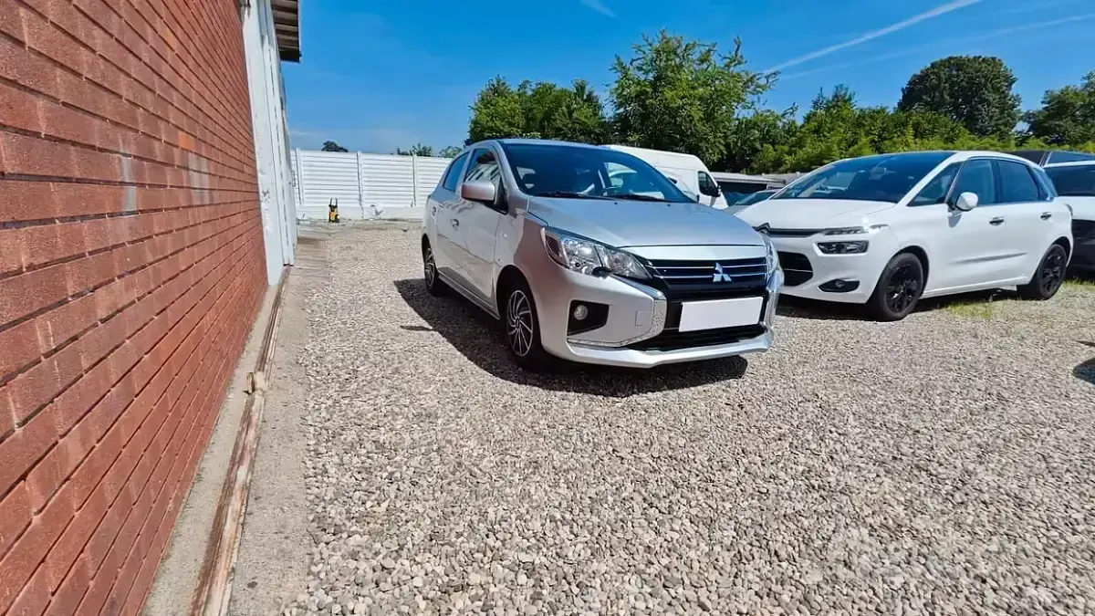 Usata Mitsubishi Space Star 71 CV (52 kW) 2023 Grigio Utilitaria