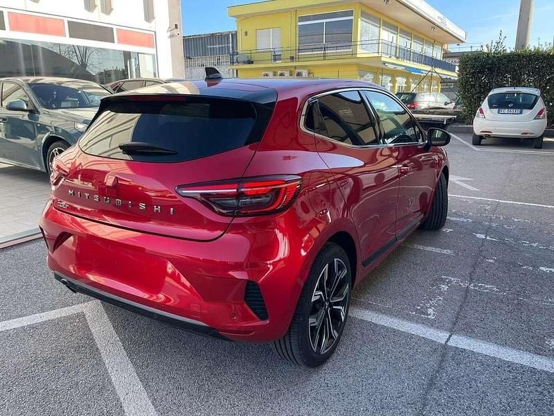 Nuova Mitsubishi Colt Intense 101 CV (74 kW) 2026 Rosso Utilitaria