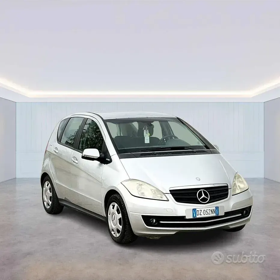 Usata Mercedes A160 109 CV (80 kW) 2009 Grigio Berlina