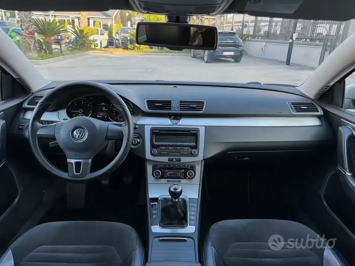 Usata VW Passat Highline 140 CV (102 kW) 2011 Grigio Berlina