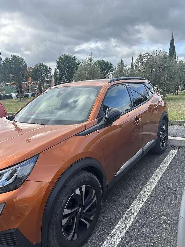 Usata Peugeot 2008 Allure 110 CV (80 kW) 2023 SUV