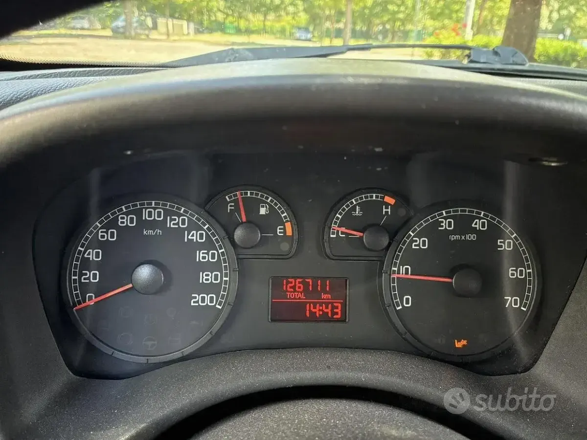 Usata Fiat Punto 60 CV (44 kW) 2007 Grigio Utilitaria