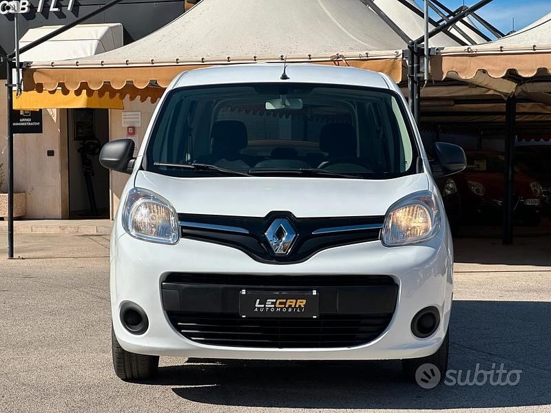 Usata Renault Kangoo Life 75 CV (55 kW) 2016 Bianco Monovolume