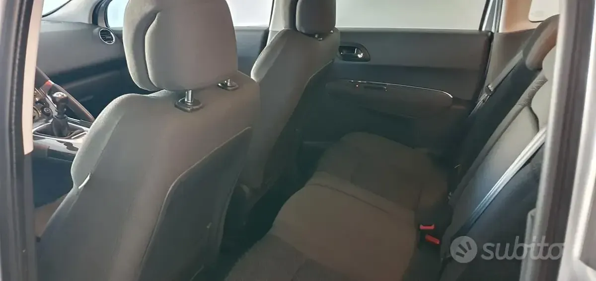 Usata Peugeot 3008 Active 115 CV (84 kW) 2014 Grigio Station wagon
