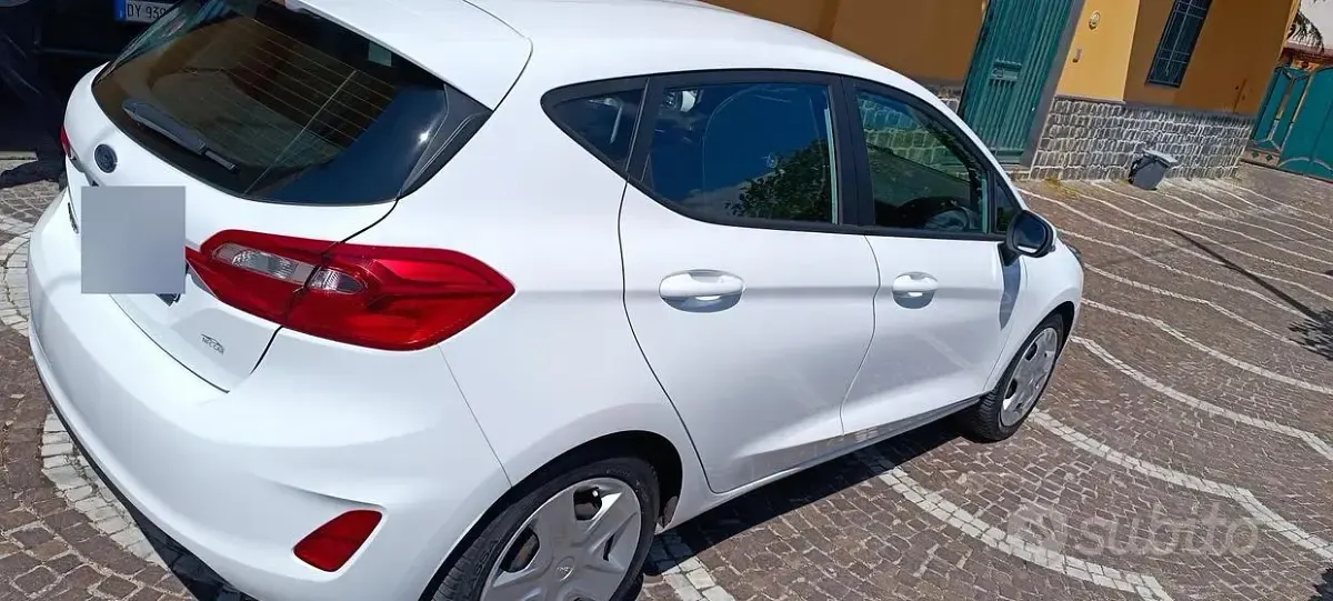 Usata Ford Fiesta 2017 Bianco Utilitaria