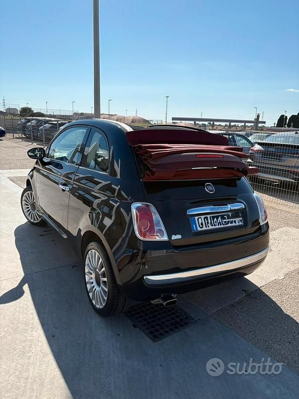 Nero Usata 2010 Fiat 500 Cabrio | 7000 € - Immagine 1/4