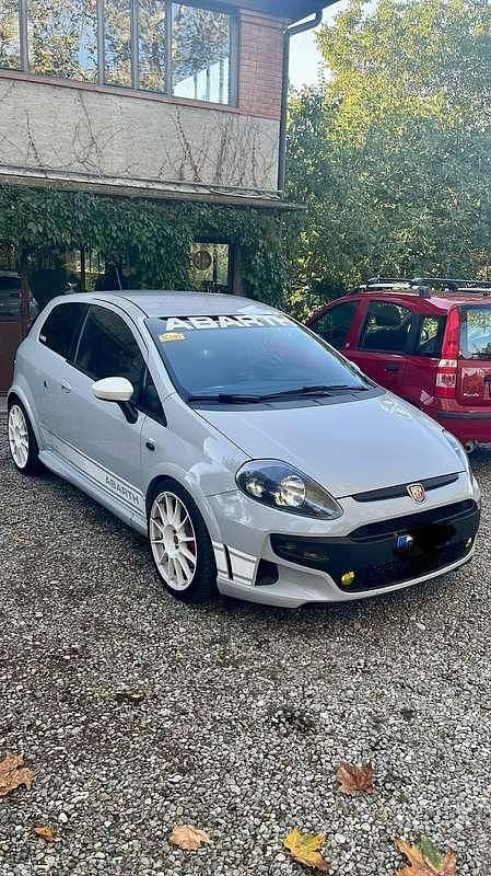 Usata Abarth Punto Evo 179 CV (131 kW) 2012 Grigio Utilitaria