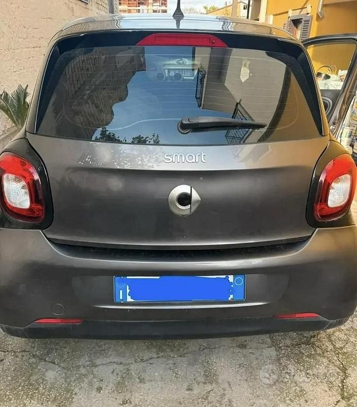 Begagnad Smart ForFour 90 HK (66 kW) 2017 Grå Halvkombi