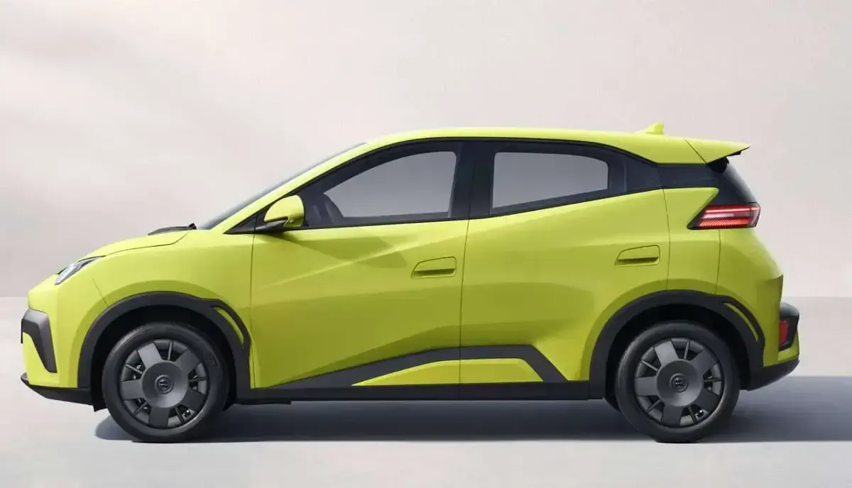 Nuova BYD Dolphin Surf Active 64 kW (88 CV) 2026 Lime green Utilitaria
